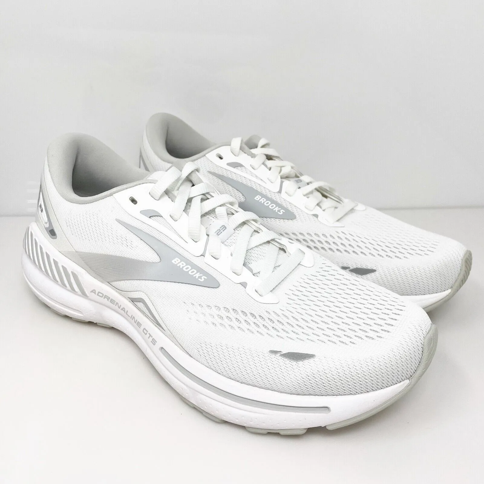 Brooks Womens Adrenaline GTS 23 1203811B104 White Running Shoes Sneakers Sz 9 B