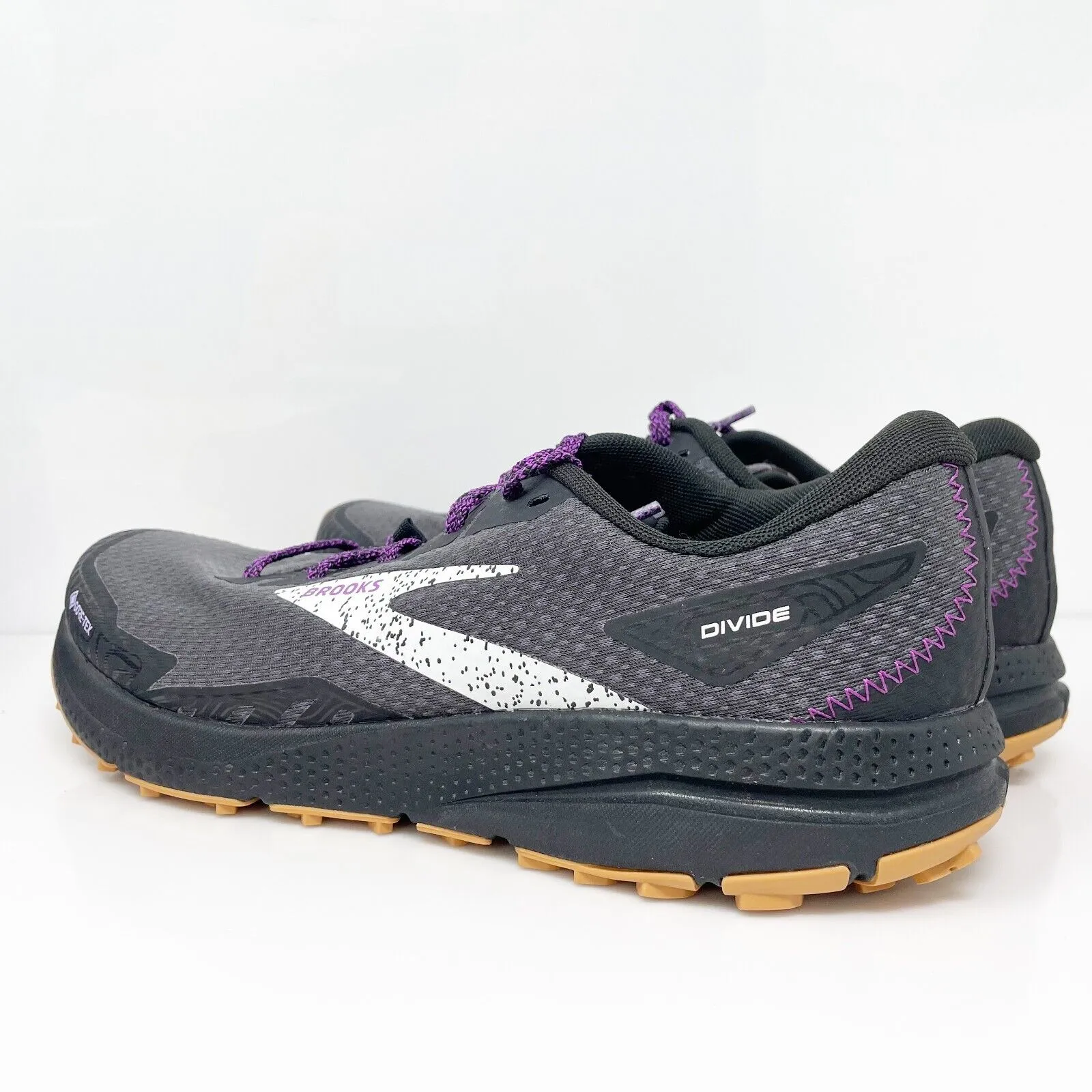 Brooks Womens Divide 4 GTX 1203931B073 Black Running Shoes Sneakers Size 8 B