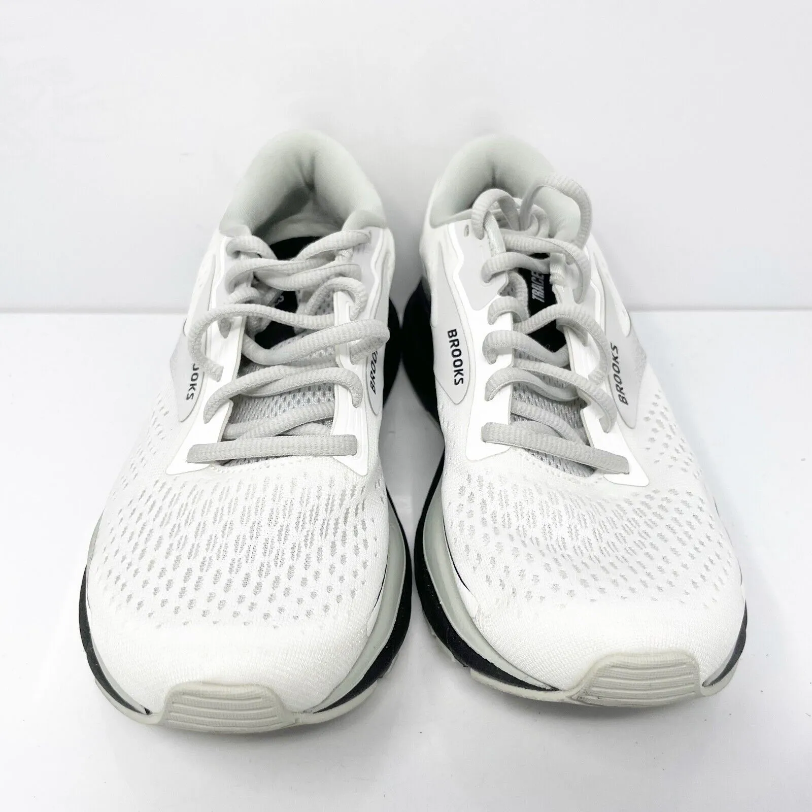 Brooks Womens Trace 3 1204011B191 White Running Shoes Sneakers Size 7 B