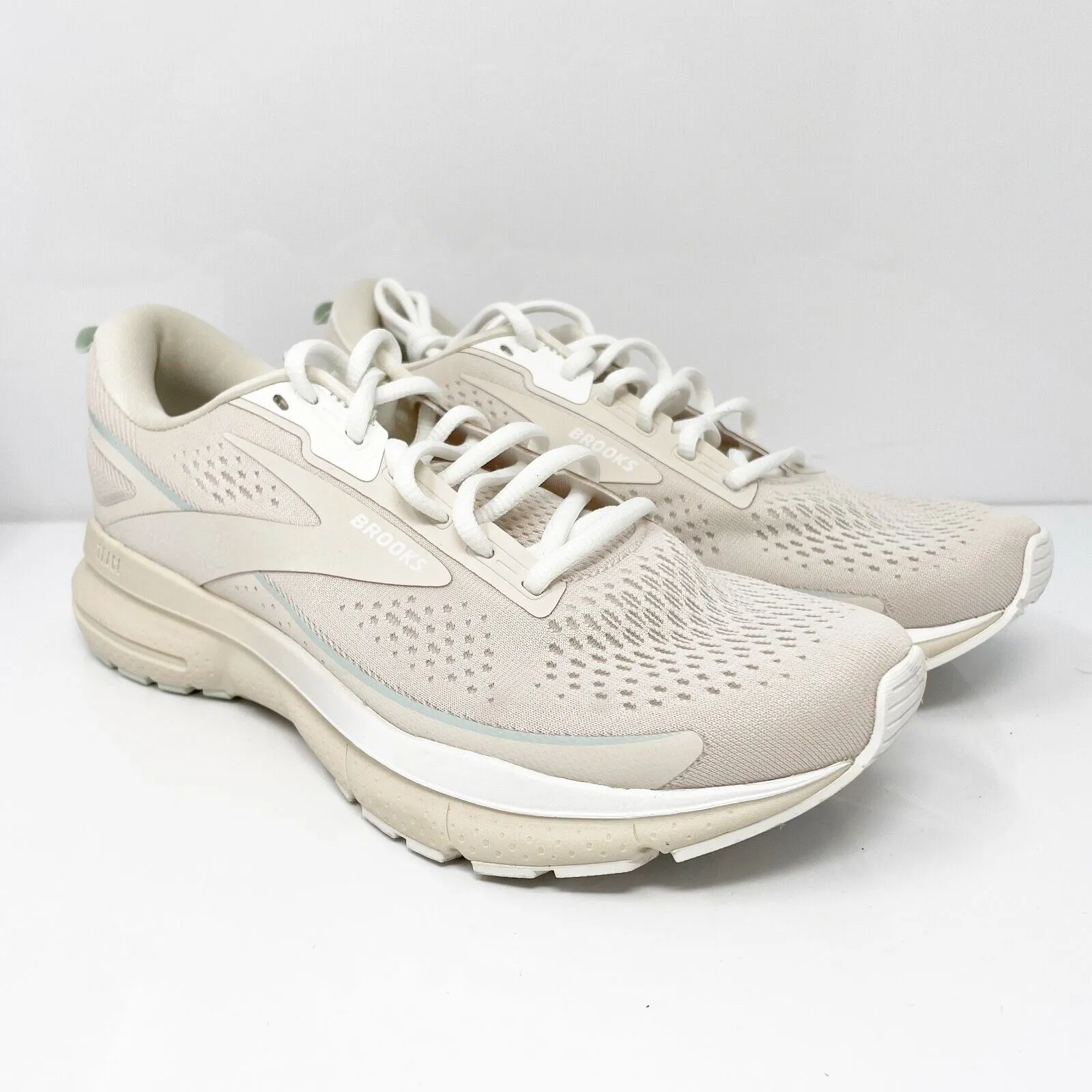 Brooks Womens Trace 3 1204011B270 White Running Shoes Sneakers Size 8.5 B