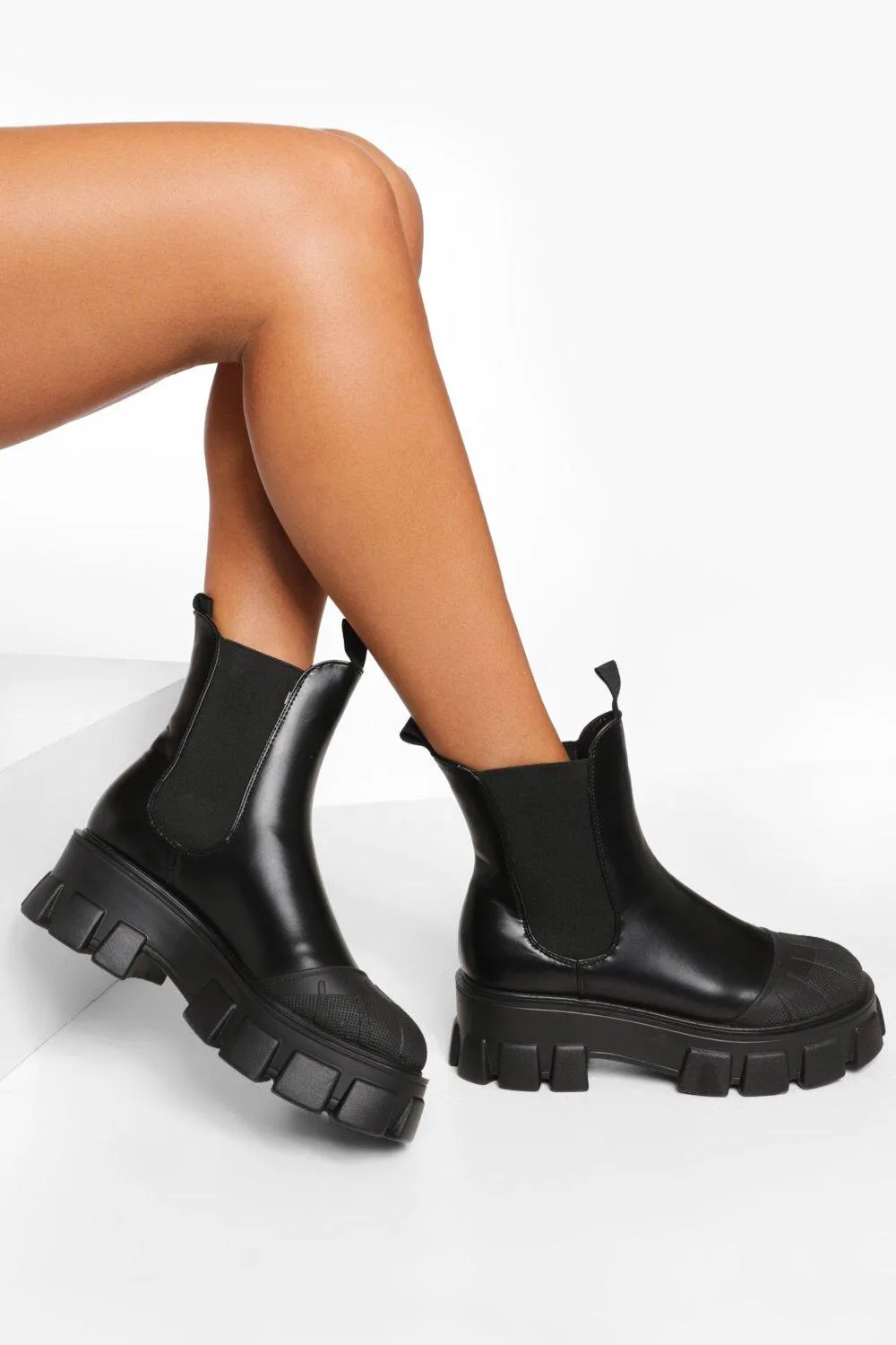 Chunky Contrast Sole Chelsea Boots