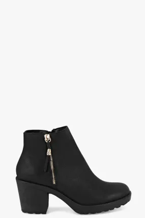 Fringe Trim Block Heel Chelsea Boots