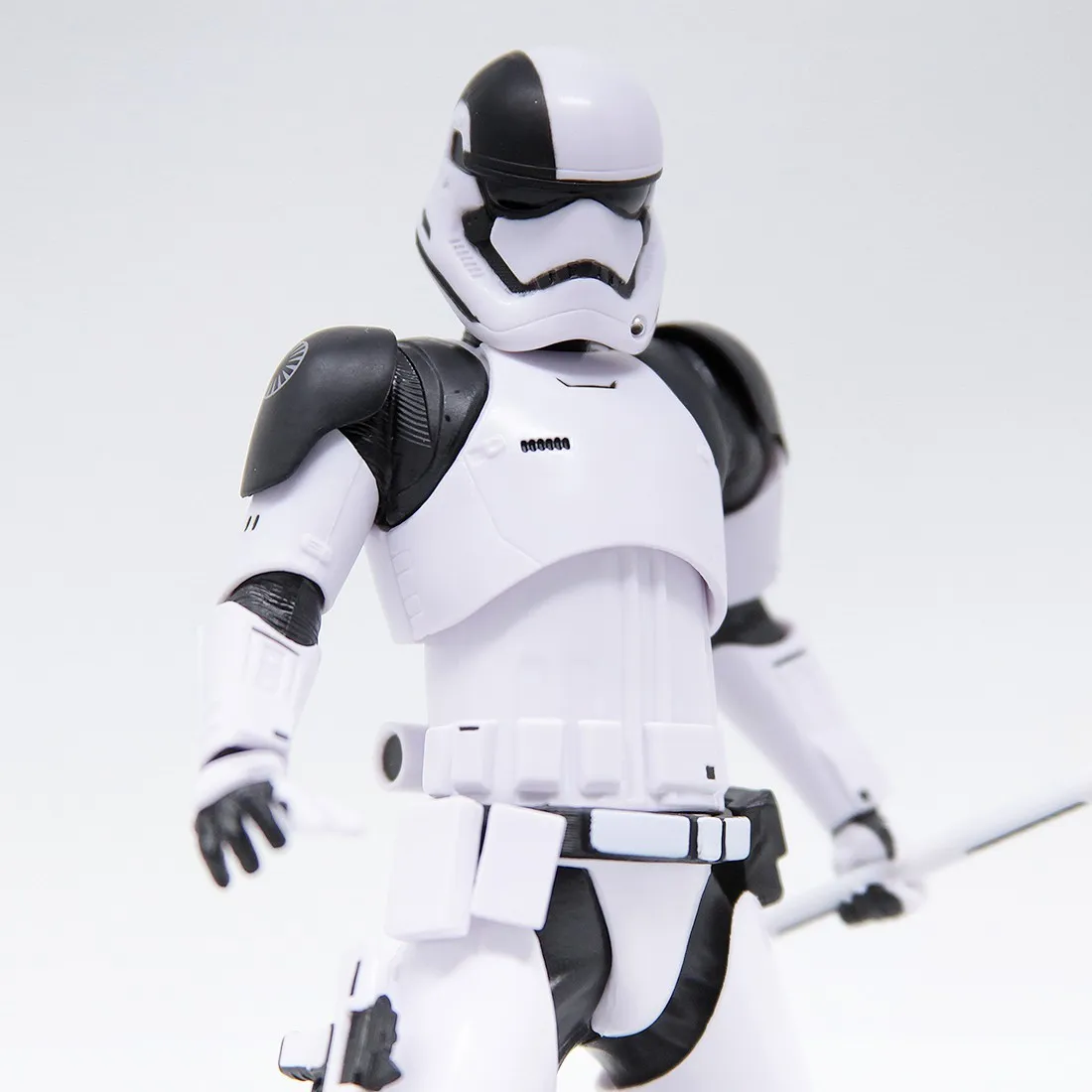 Kotobukiya ARTFX+ Star Wars The Last Jedi First Order Stormtrooper Executioner Statue (white)