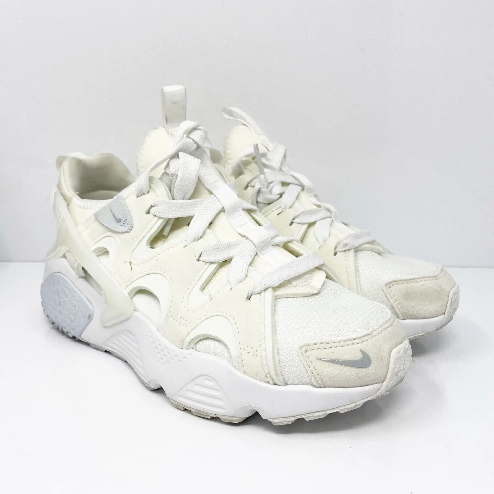 Nike Womens Air Huarache Craft DQ8031-102 White Running Shoes Sneakers Size 6.5