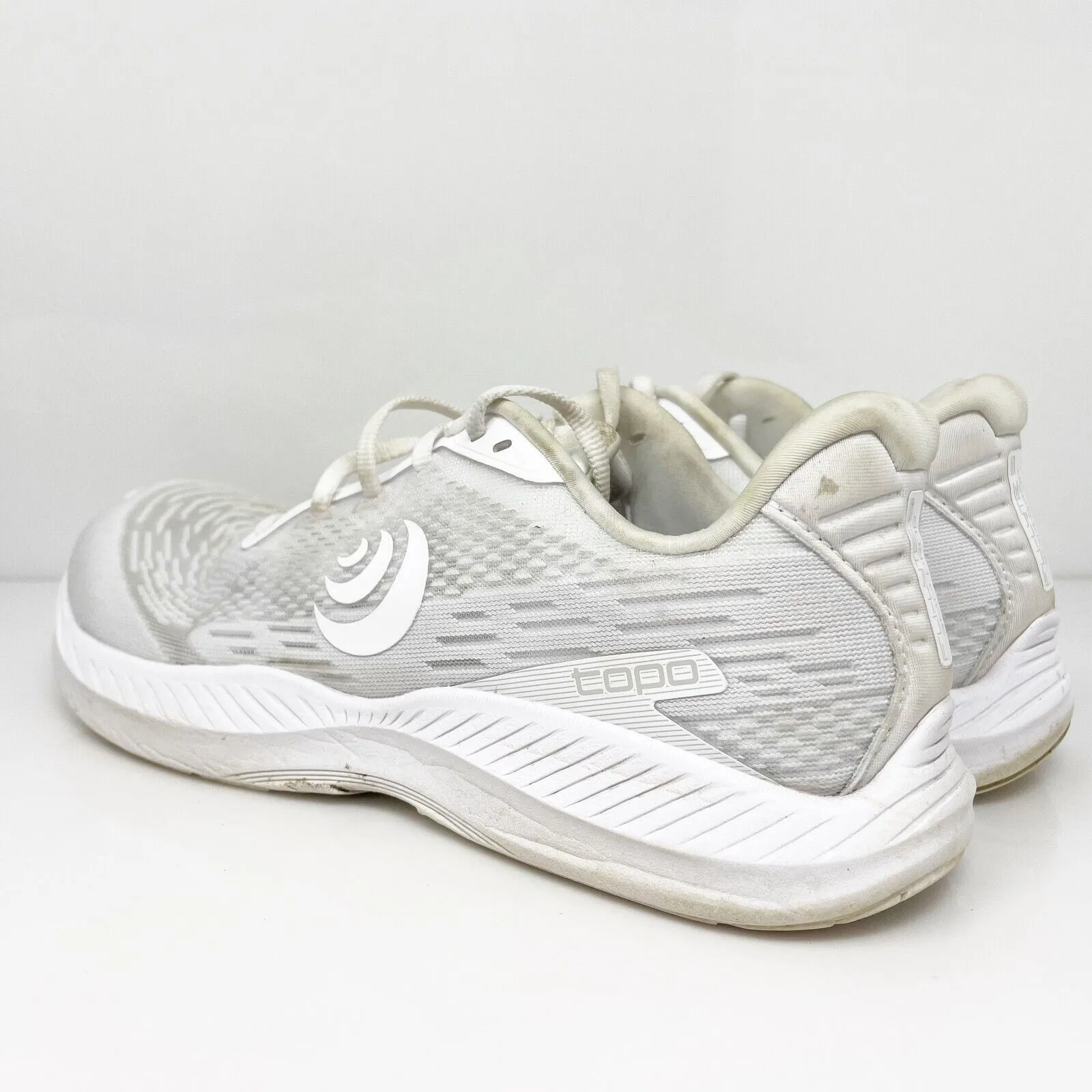 Topo Athletic Womens Fli Lyte 5 White Running Shoes Sneakers Size 9