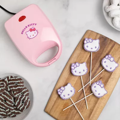 Uncanny Brands Hello Kitty Cake Pop Maker- Makes 4 Hello Kitty Cake Pops